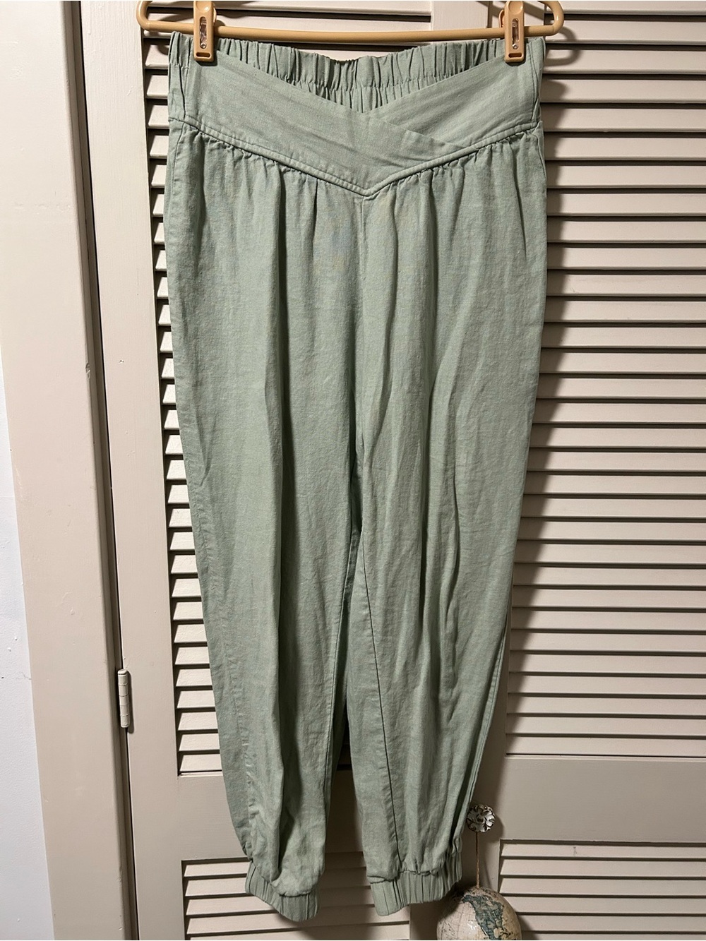 Indigo Rein V-Waist Sage Green Jogger Pants